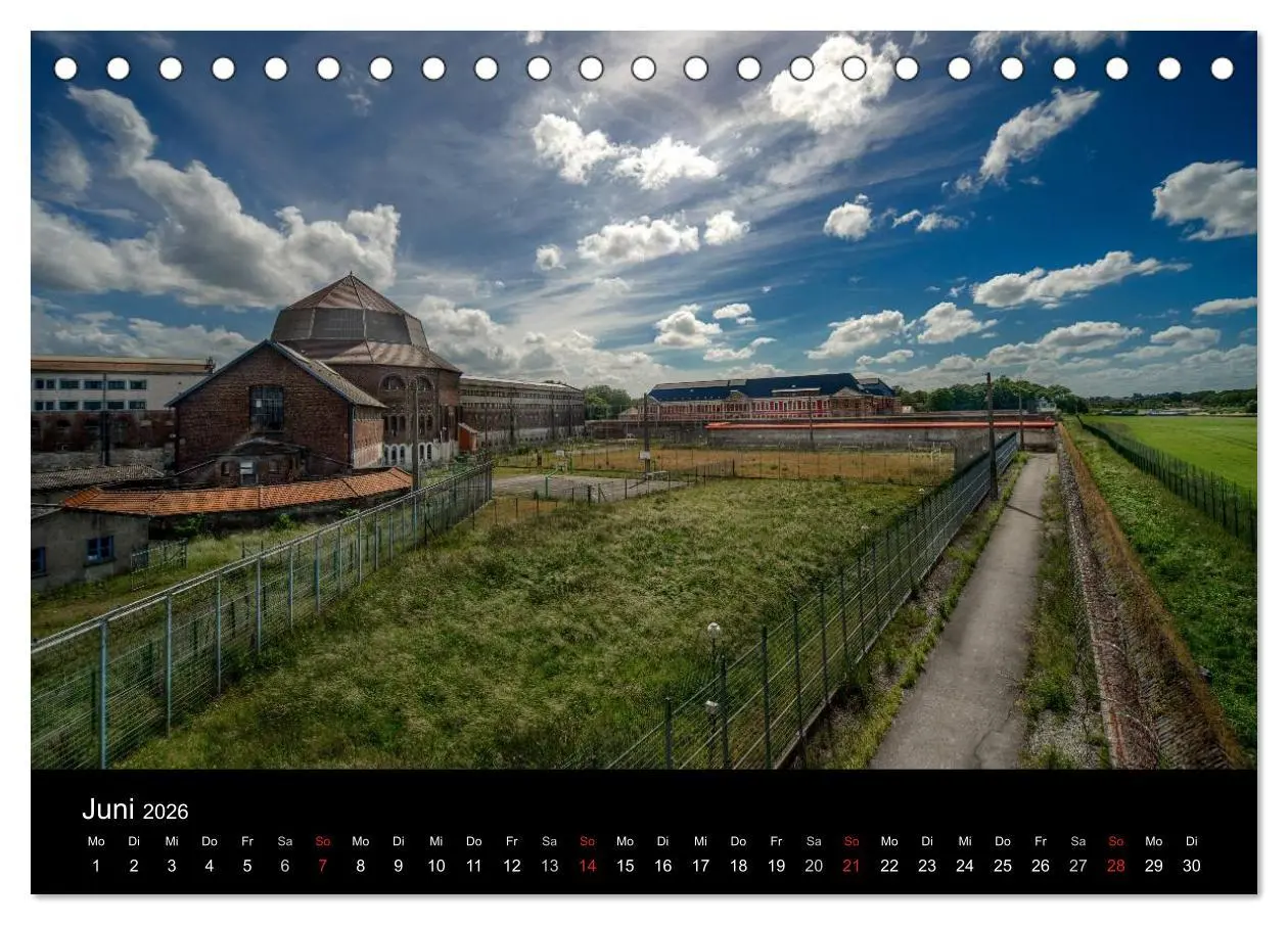 Bild: 9783516069464 | Lost Places - Auch der Verfall hat seinen Charme (Tischkalender...