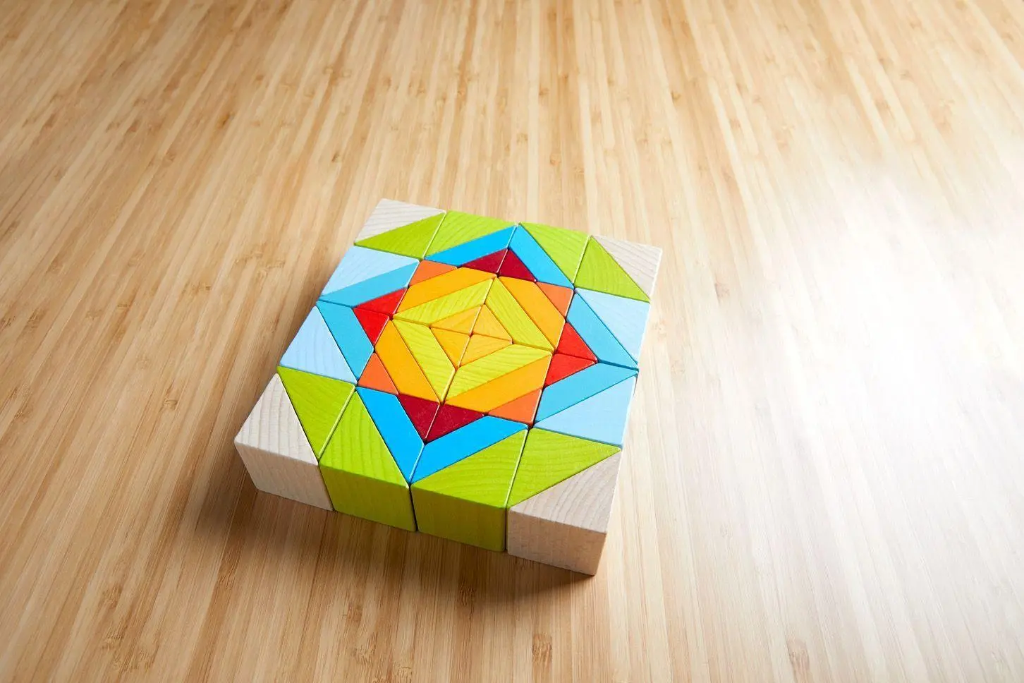 Bild: 4010168250465 | 3D-Legespiel Würfelmosaik | Spiel | 1305459001 | Deutsch | 2020