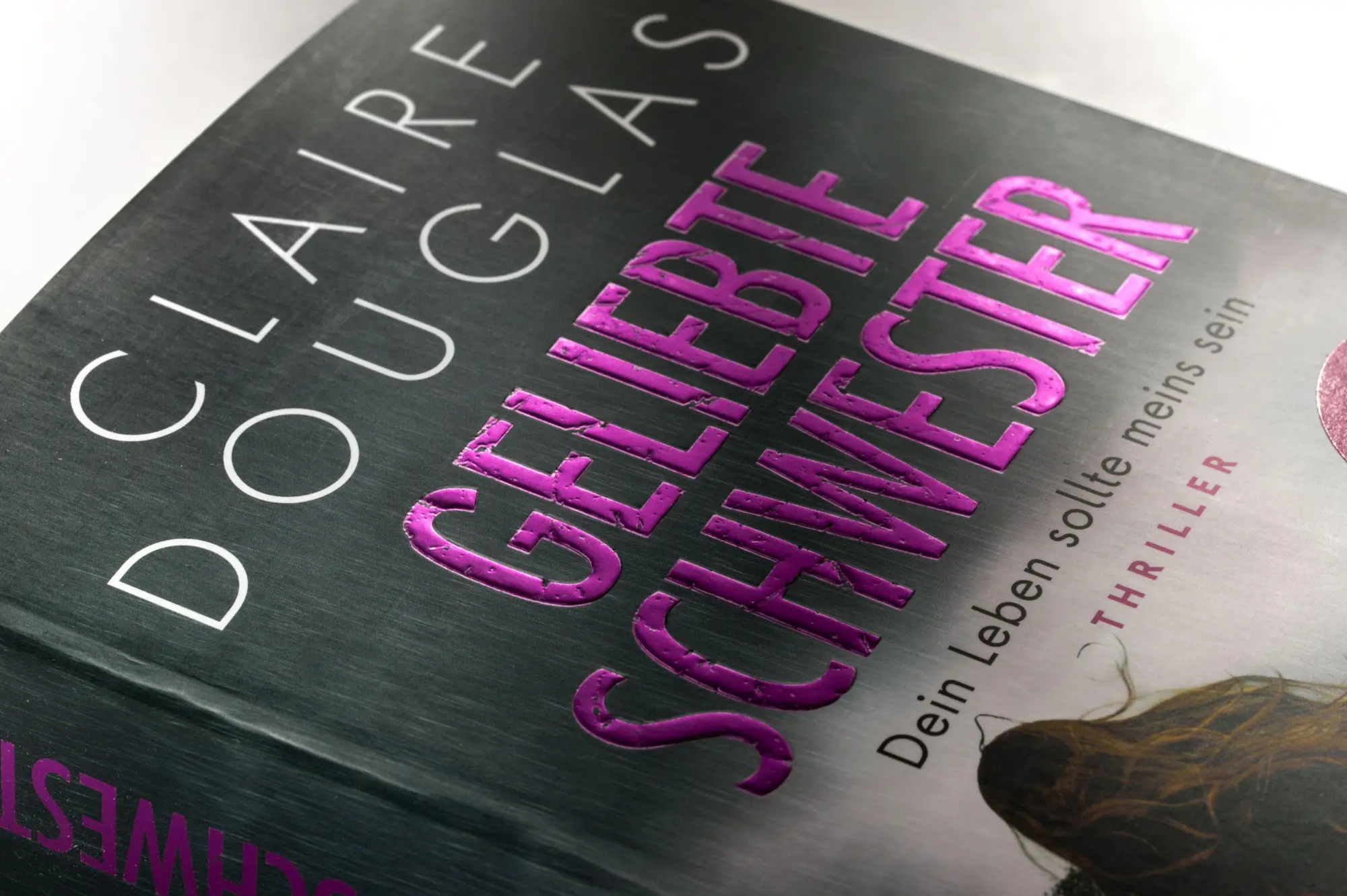 Bild: 9783328111665 | Geliebte Schwester | Claire Douglas | Taschenbuch | 416 S. | Deutsch