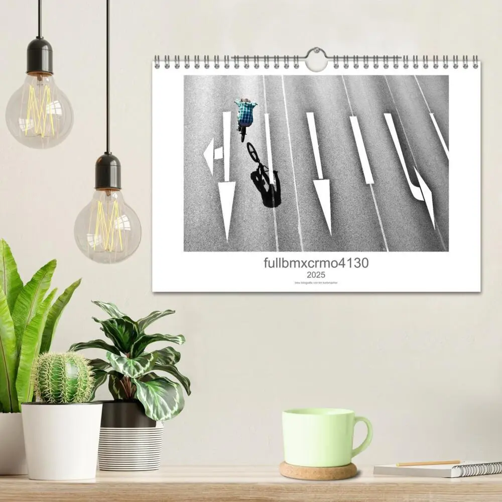 Bild: 9783435561865 | fullbmxcrmo4130 - bmx fotografie von tim korbmacher (Wandkalender...