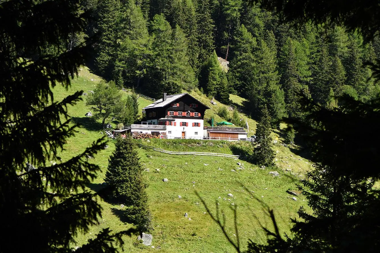 Bild: 9783702242565 | Himmlische Hütten in Nord-, Ost- und Südtirol | Stefan Herbke | Buch