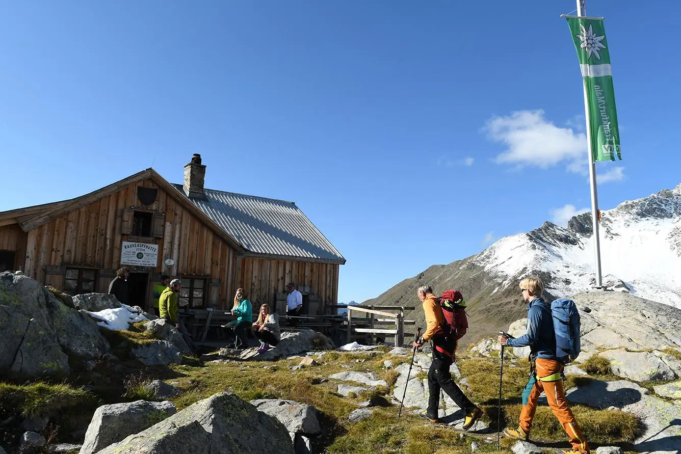 Bild: 9783702242565 | Himmlische Hütten in Nord-, Ost- und Südtirol | Stefan Herbke | Buch