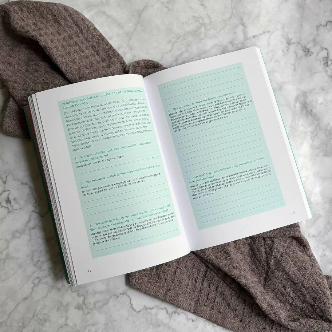 Bild: 9783767913165 | Die Wunderwoche: Manifestieren statt verzichten | Julia Sahm | Buch