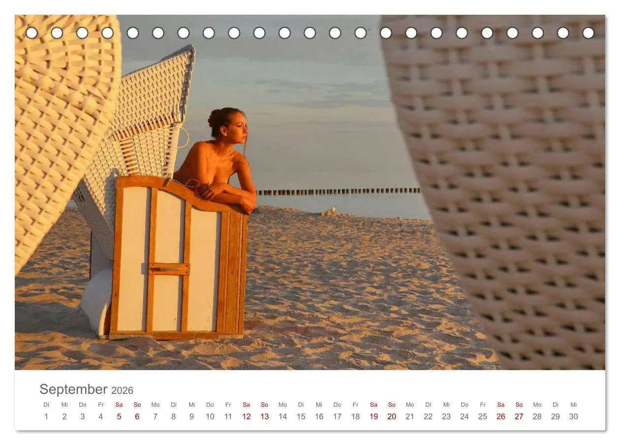 Bild: 9783457764565 | Akt und Meer (Tischkalender 2026 DIN A5 quer), CALVENDO Monatskalender