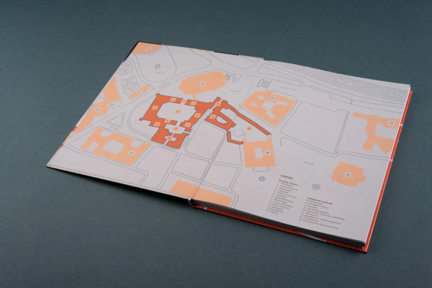 Bild: 9783865024565 | The Dresden Castle and its Treasures | Eckhard Bahr | Buch | 128 S.