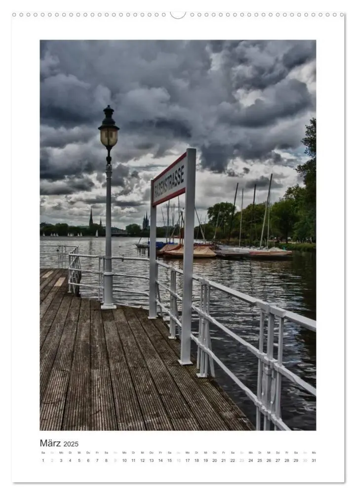 Bild: 9783457025765 | Hamburg Vertical (Wandkalender 2025 DIN A2 hoch), CALVENDO...