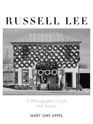 Cover: 9781631496165 | Russell Lee | A Photographer's Life and Legacy | Mary Jane Appel