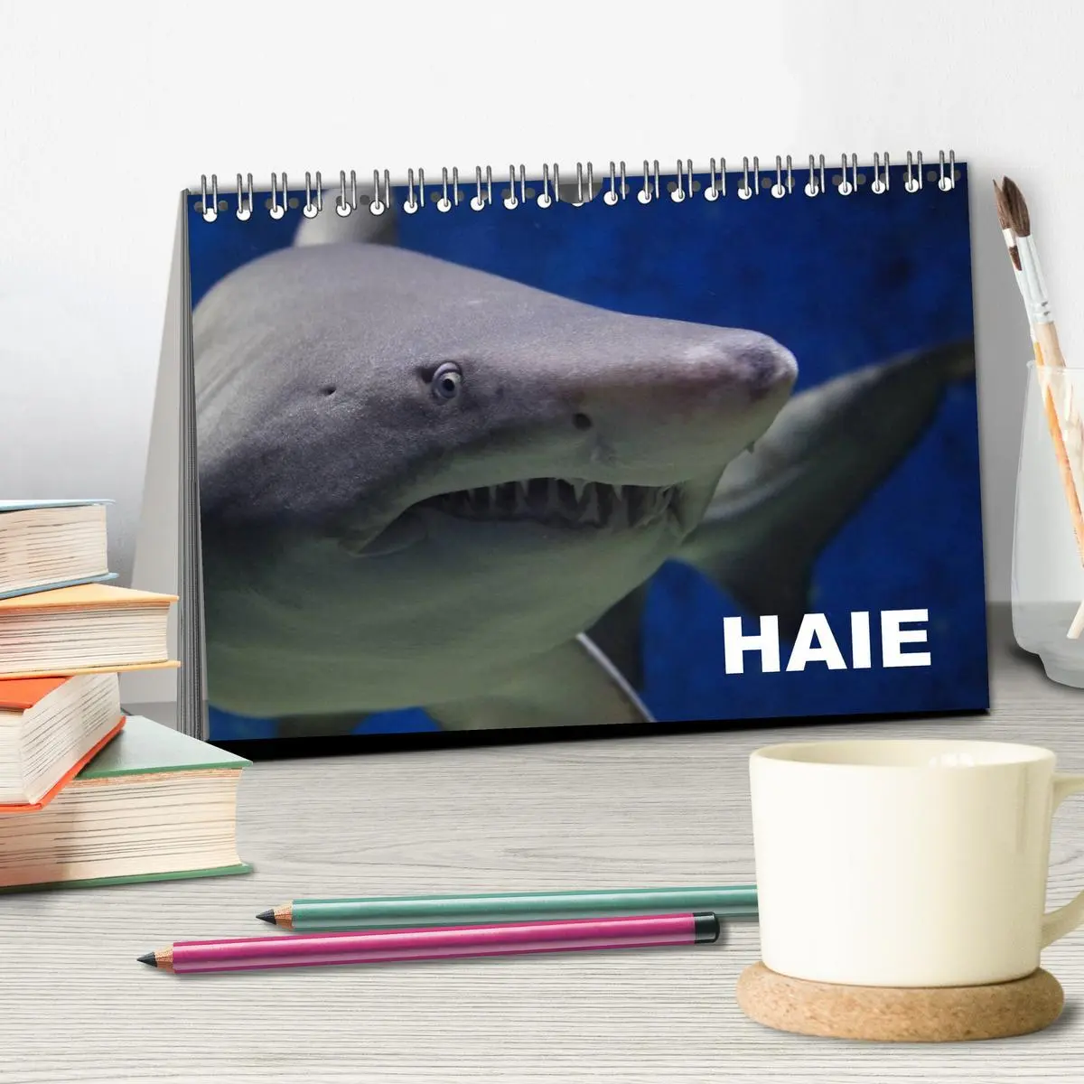 Bild: 9783457990766 | Haie (Tischkalender 2026 DIN A5 quer), CALVENDO Monatskalender | 2026