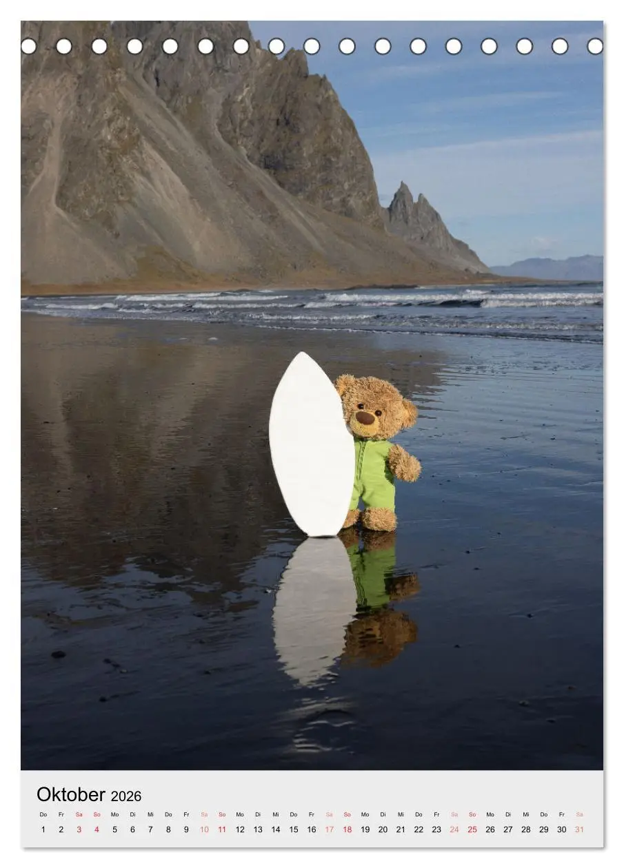 Bild: 9783516370966 | Travelling Teddy in Island (Tischkalender 2026 DIN A5 hoch),...
