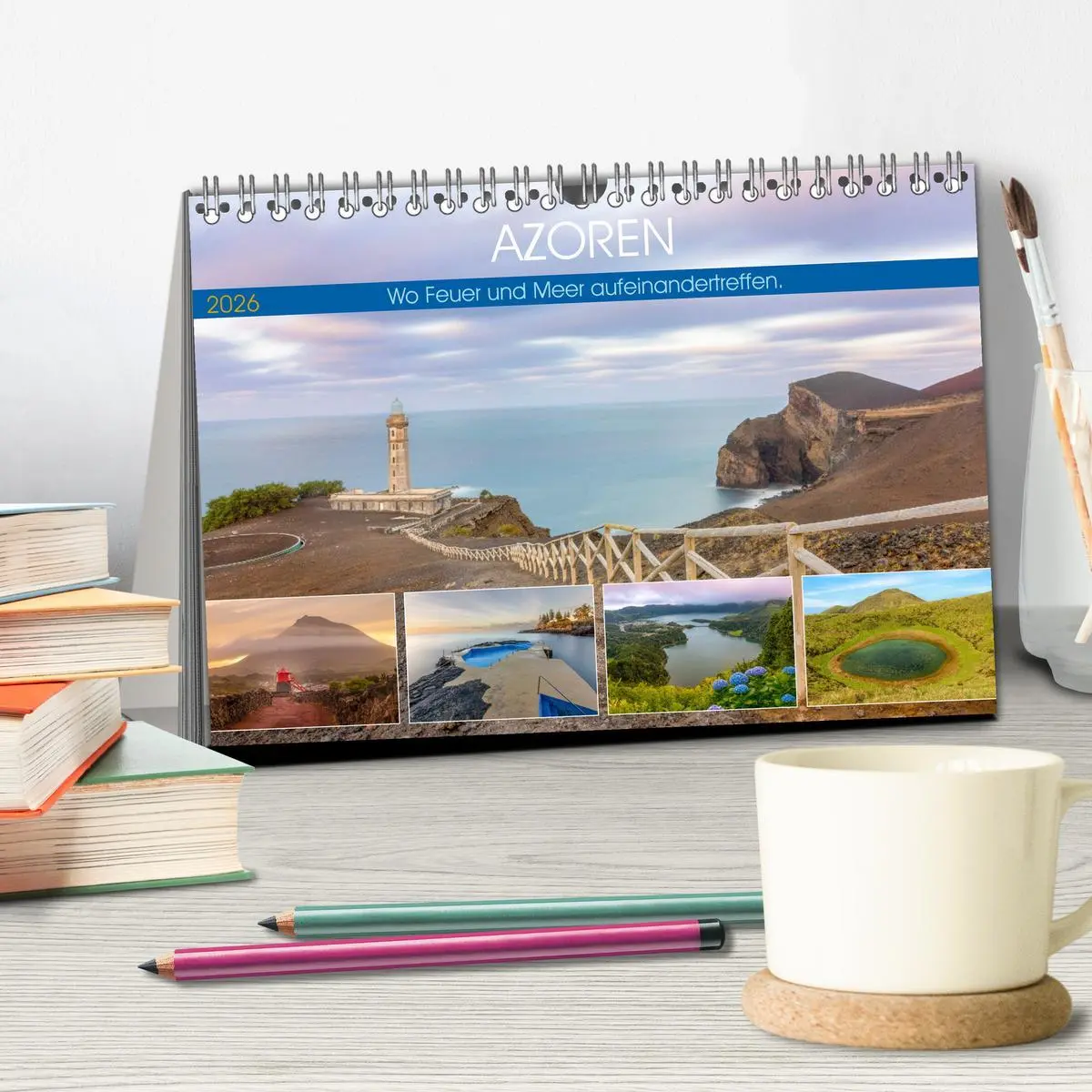 Bild: 9783457291566 | Azoren, Wo Feuer und Meer aufeinandertreffen. (Tischkalender 2026...