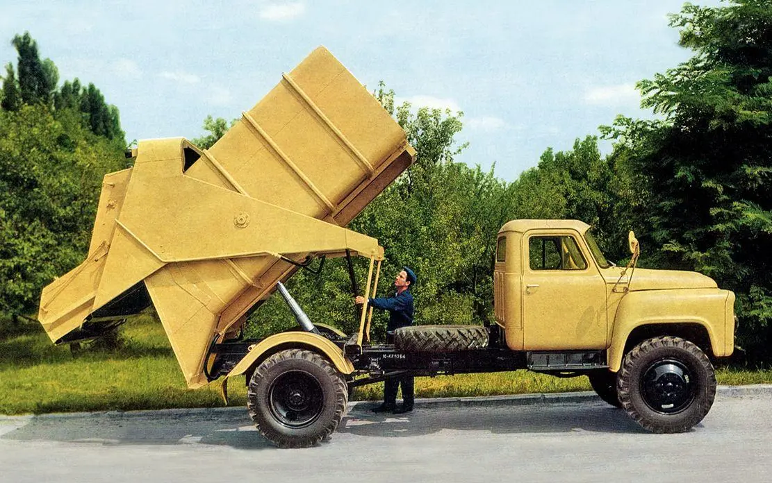 Bild: 9783751612166 | Kommunalfahrzeuge in der DDR | Frank Rönicke | Taschenbuch | Deutsch