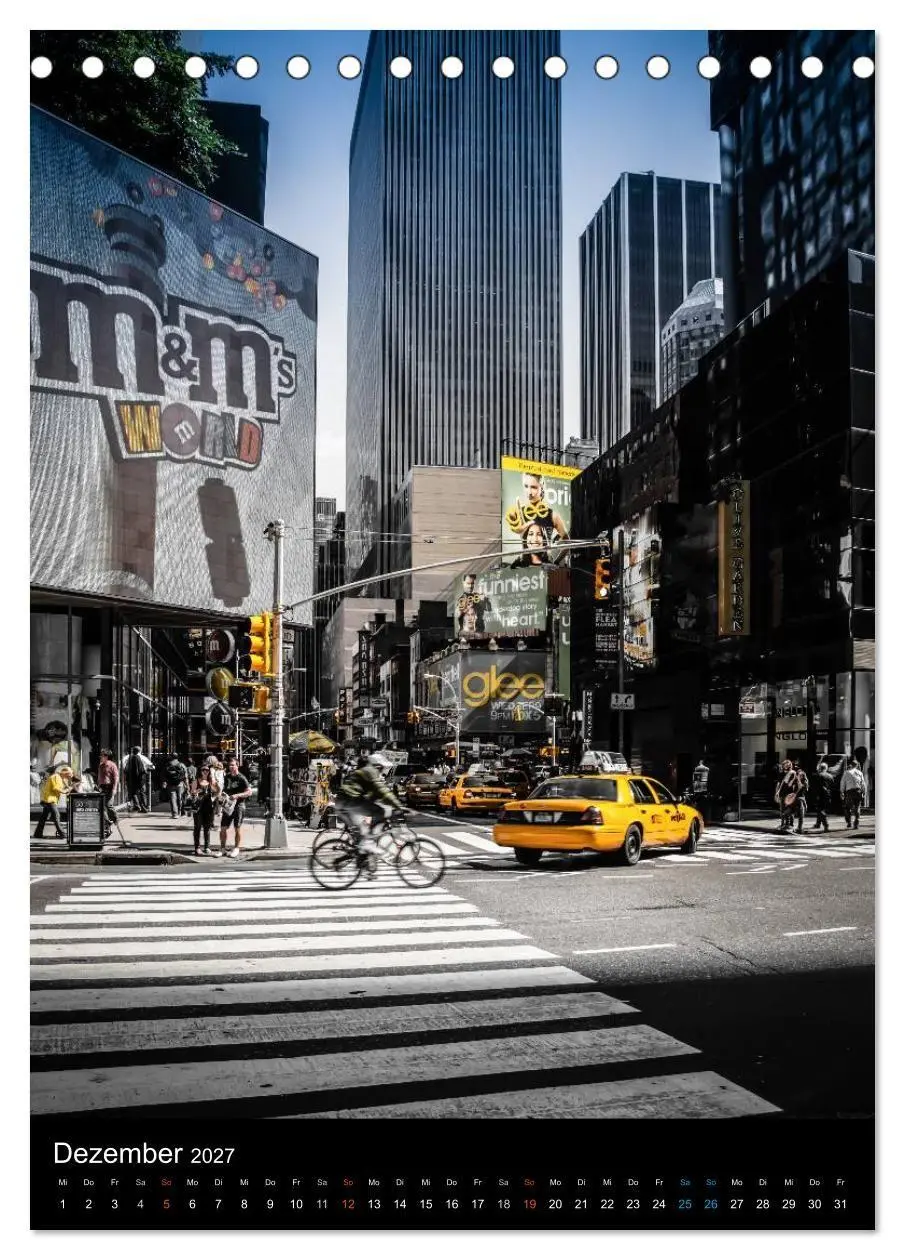 Bild: 9783594247266 | NEW YORK - street view (Tischkalender 2027 DIN A5 hoch), CALVENDO...