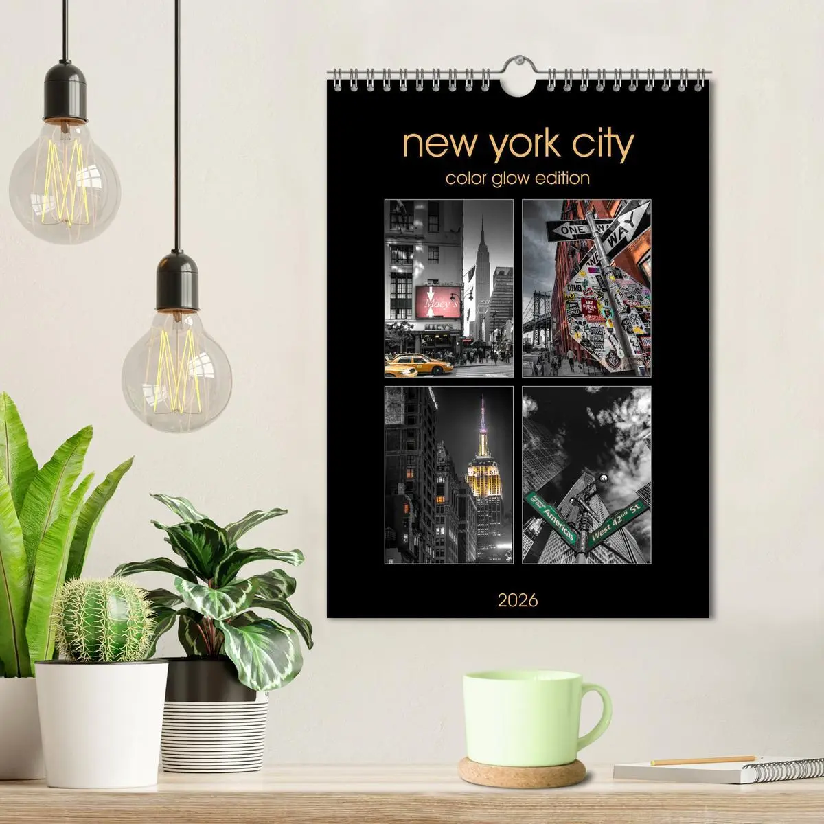 Bild: 9783516398366 | New York City - Color Glow Edition (Wandkalender 2026 DIN A4 hoch),...