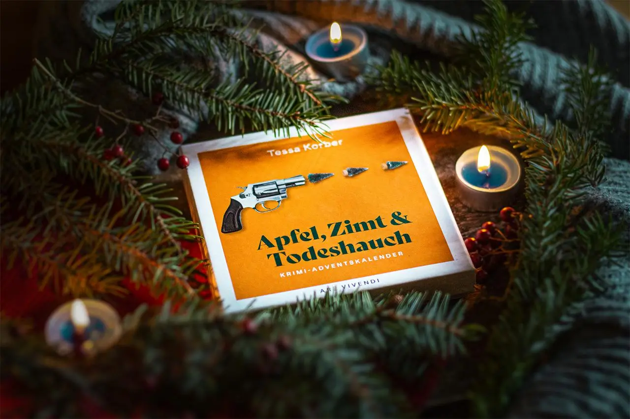 Bild: 4250364119566 | Apfel, Zimt und Todeshauch | Tessa Korber | Kalender | 24 S. | Deutsch