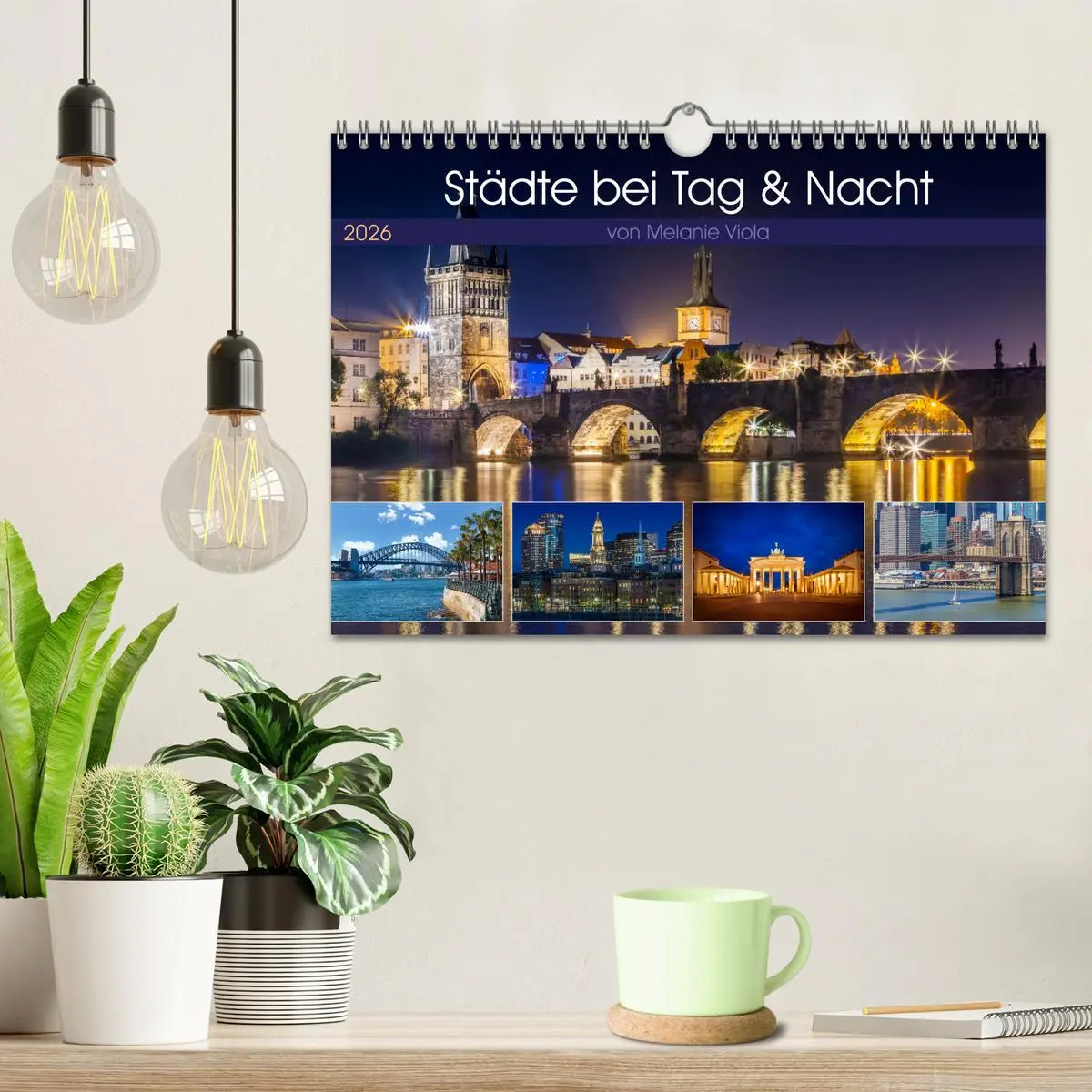 Bild: 9783457559666 | Städte bei Tag und Nacht (Wandkalender 2026 DIN A4 quer), CALVENDO...