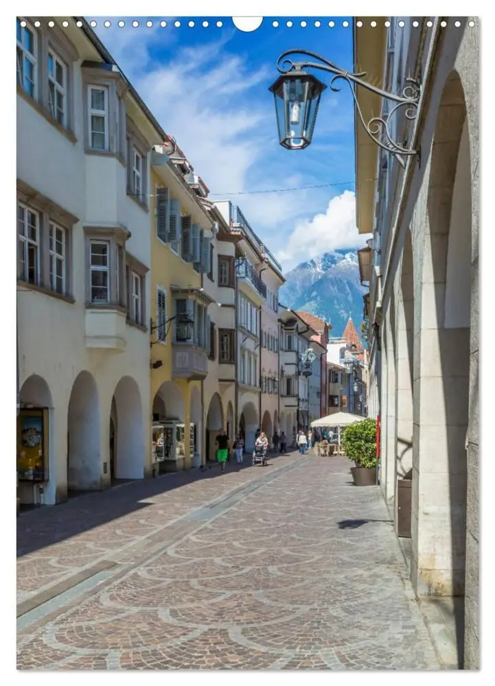 Bild: 9783457001967 | Stadtherz MERAN (Wandkalender 2025 DIN A3 hoch), CALVENDO...