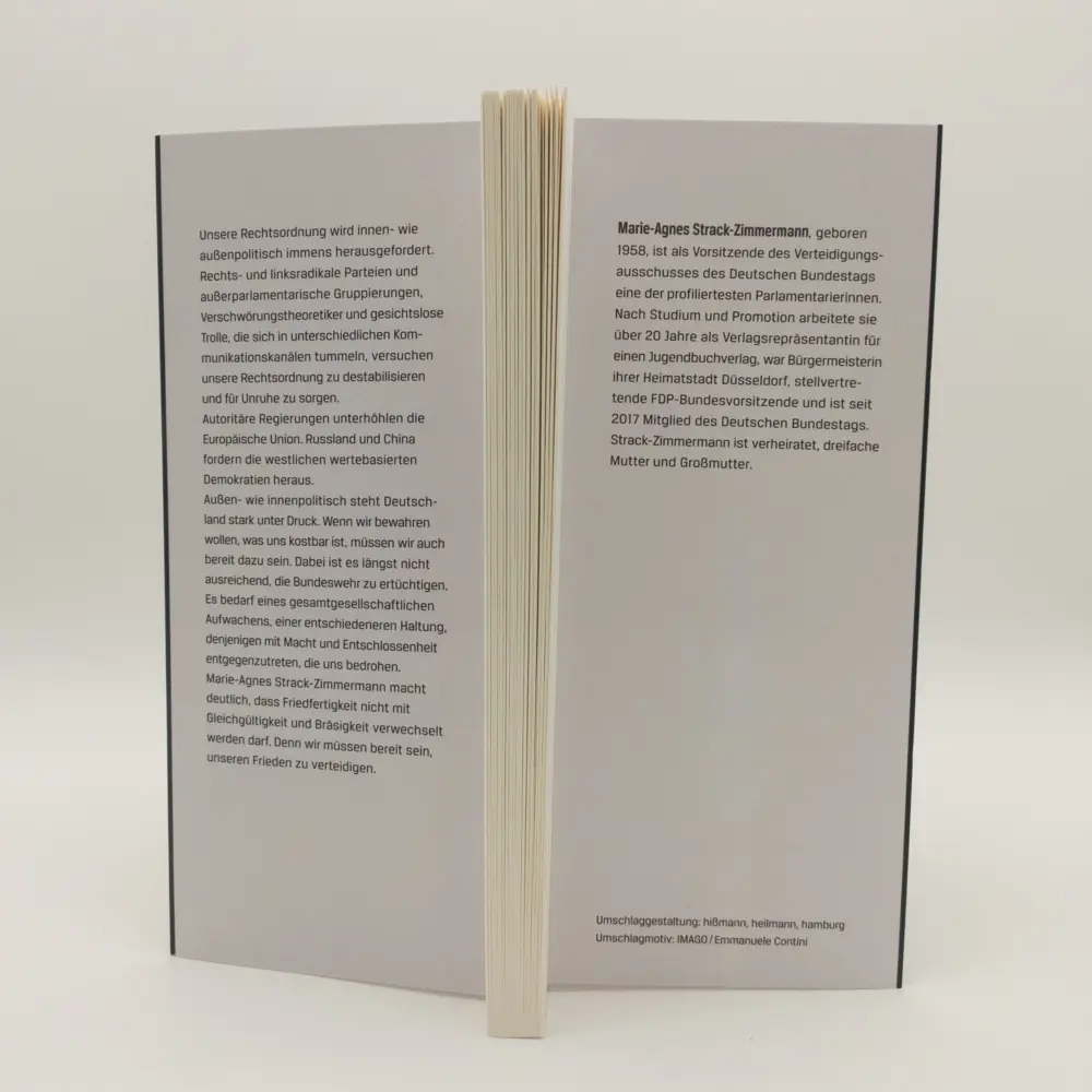 Bild: 9783423263467 | Streitbar | Marie-Agnes Strack-Zimmermann | Taschenbuch | 134 S.