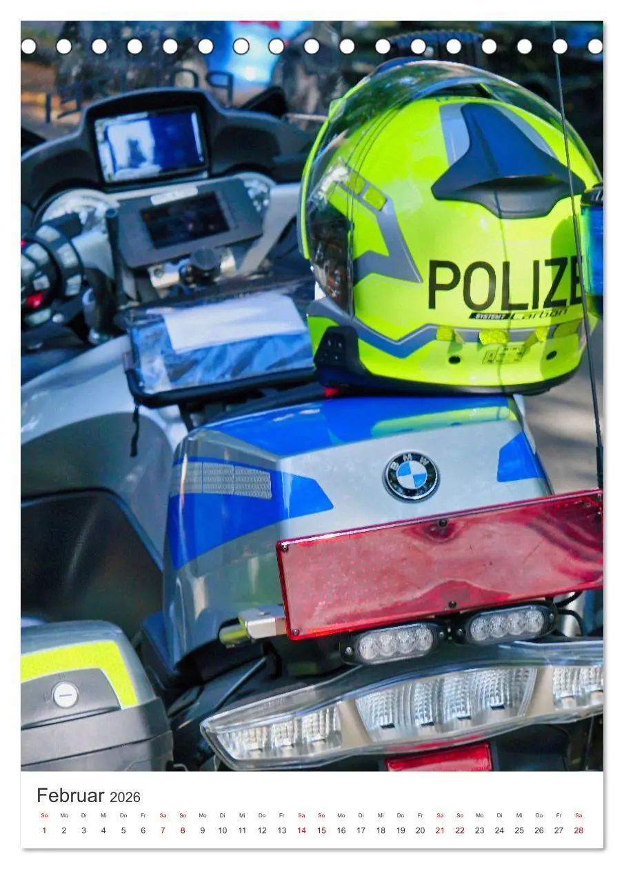 Bild: 9783516323467 | Tag der Polizei (Tischkalender 2026 DIN A5 hoch), CALVENDO...
