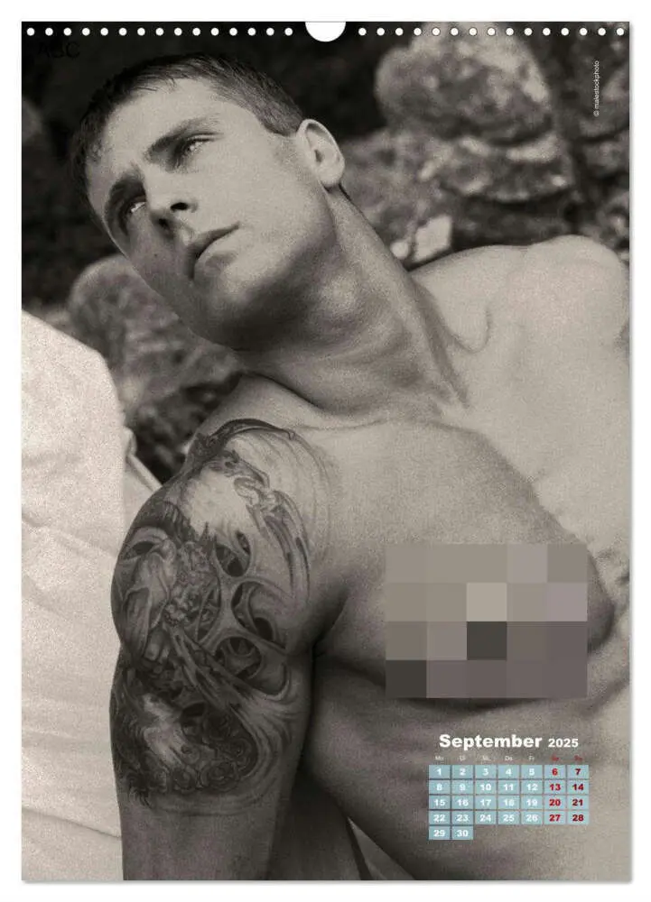 Bild: 9783435895267 | Tattooträume (Wandkalender 2025 DIN A3 hoch), CALVENDO Monatskalender