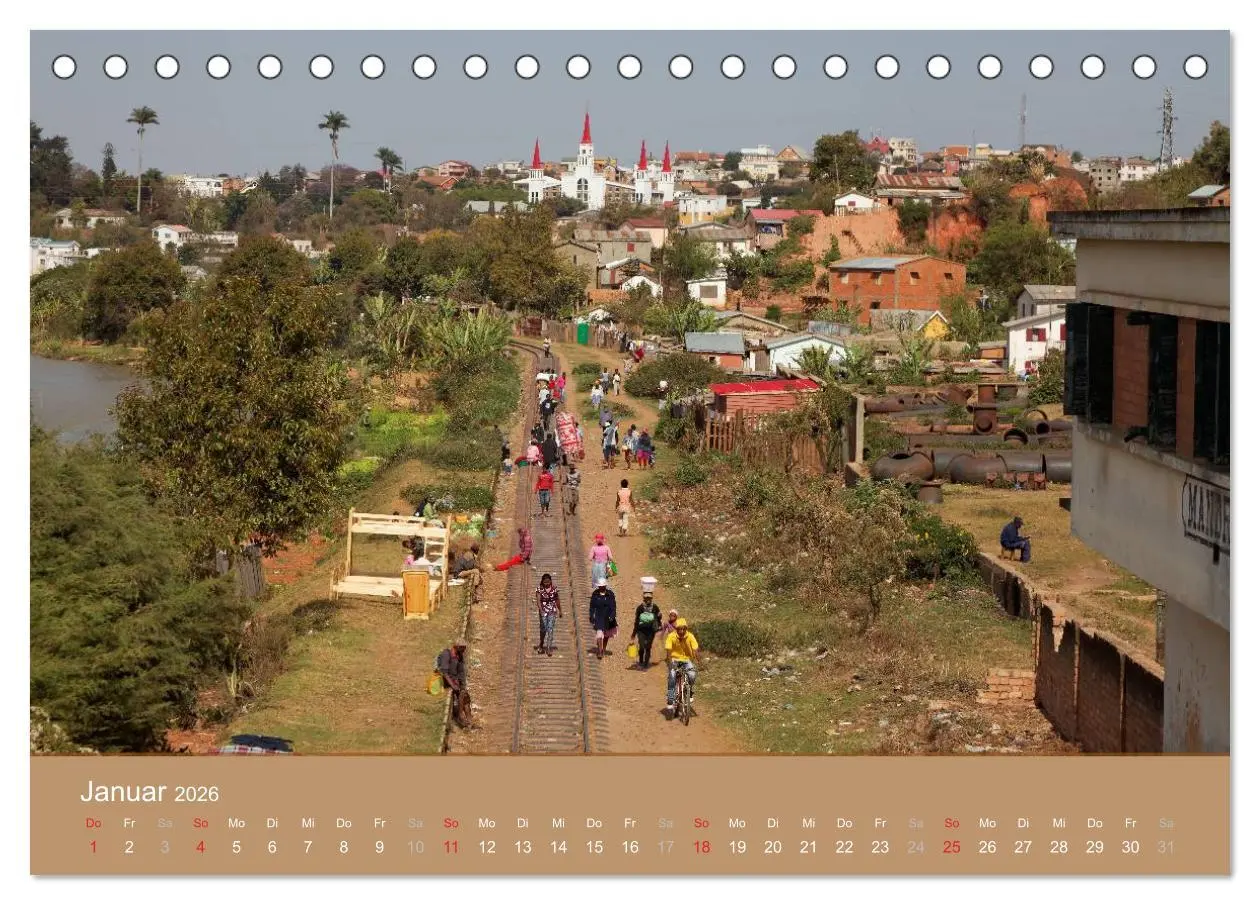 Bild: 9783457956267 | Alltag in Madagaskar (Tischkalender 2026 DIN A5 quer), CALVENDO...