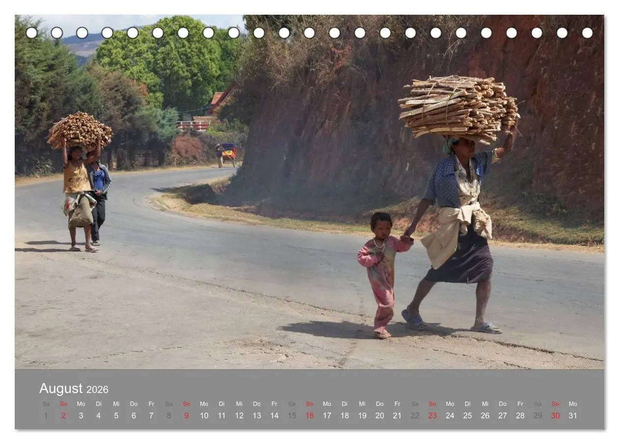 Bild: 9783457956267 | Alltag in Madagaskar (Tischkalender 2026 DIN A5 quer), CALVENDO...