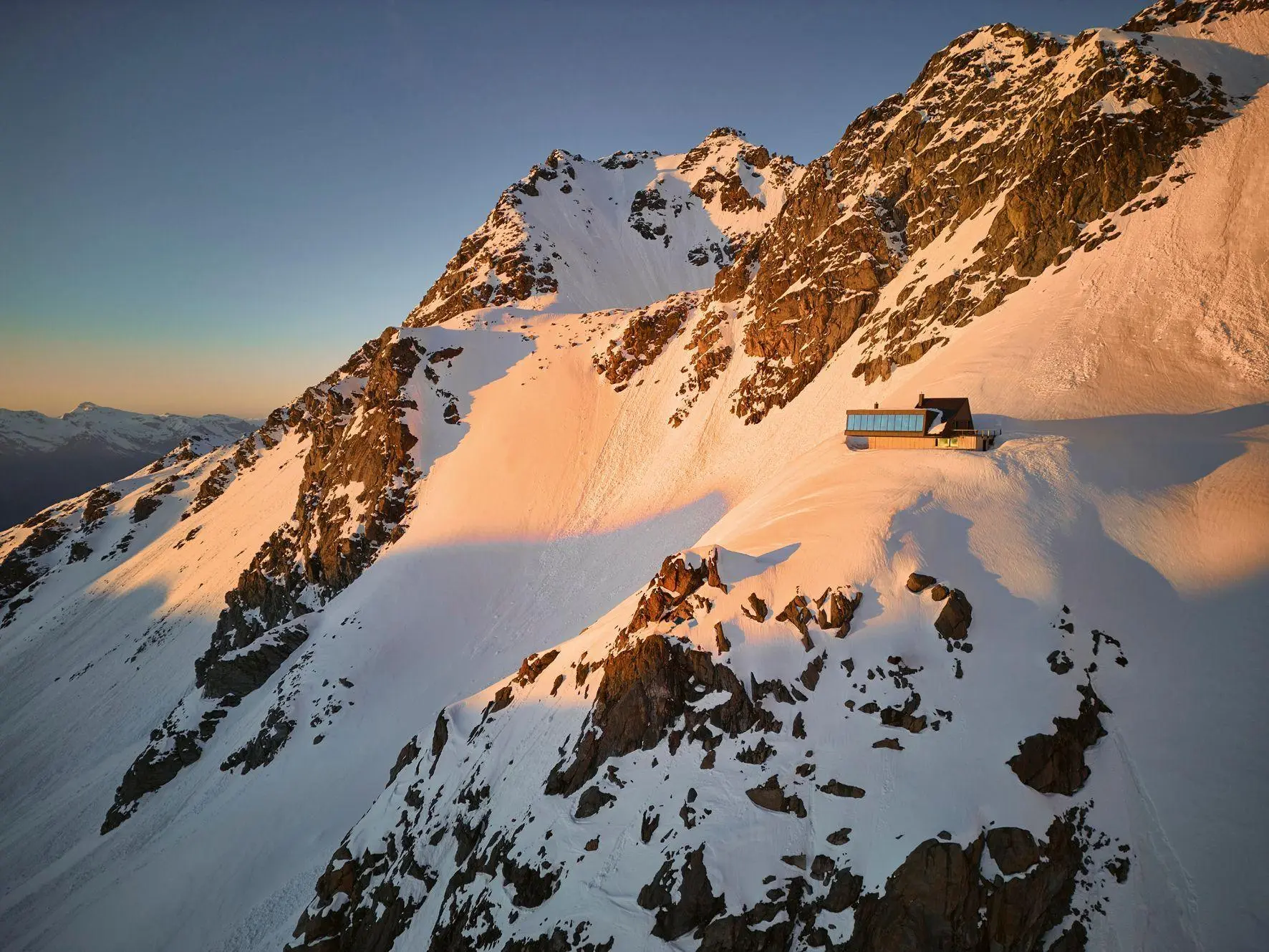 Bild: 9783961717767 | SKI | A Tribute to Skiing's Finest Destinations, Gear, and Icons