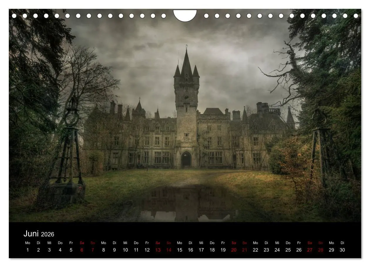 Bild: 9783457898567 | Auch von außen haben Lost Places ihren Charme (Wandkalender 2026...