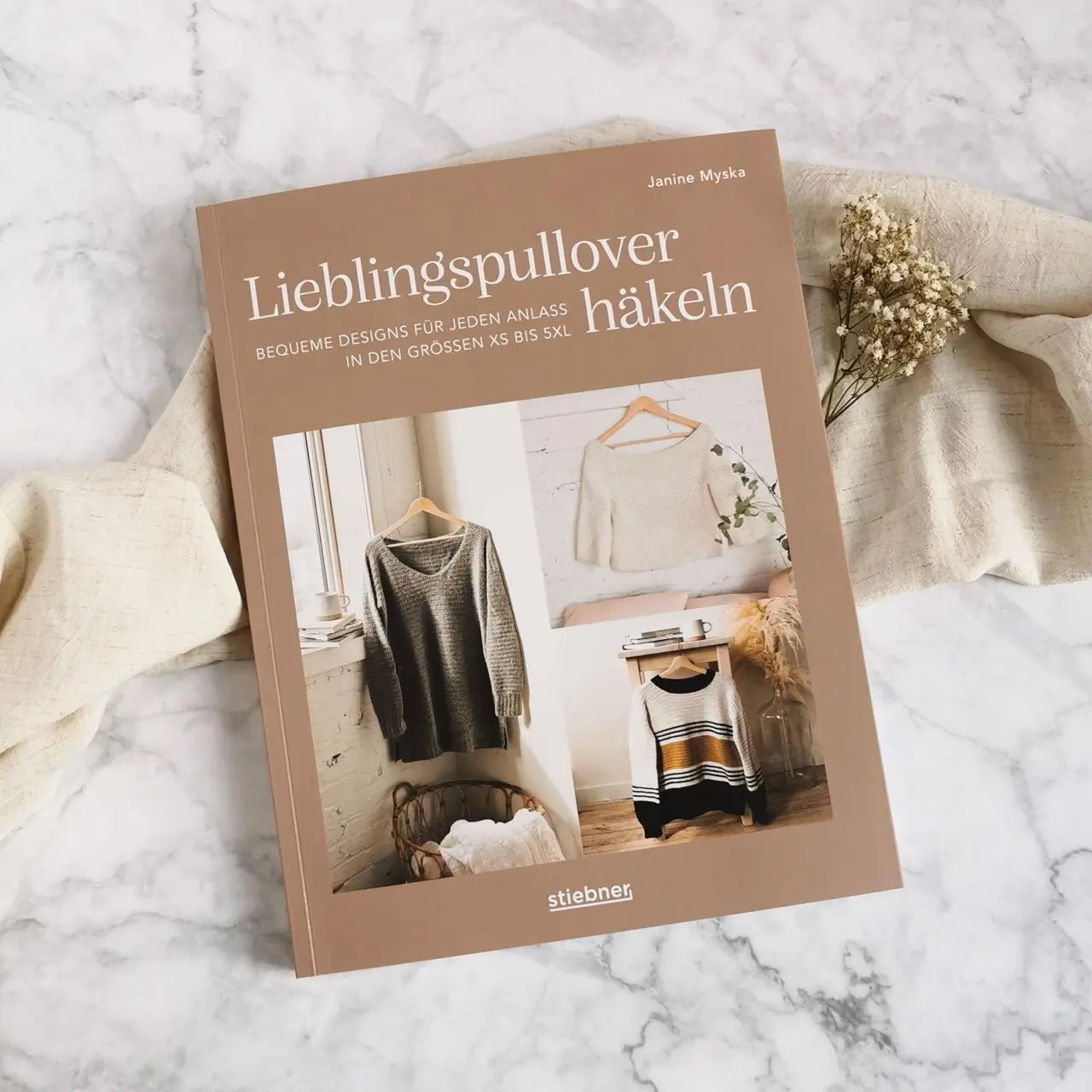 Bild: 9783830721468 | Lieblingspullover häkeln | Janine Myska | Taschenbuch | 192 S. | 2024