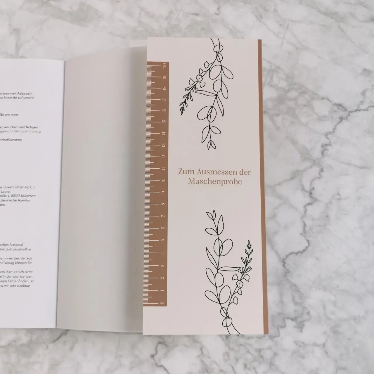 Bild: 9783830721468 | Lieblingspullover häkeln | Janine Myska | Taschenbuch | 192 S. | 2024