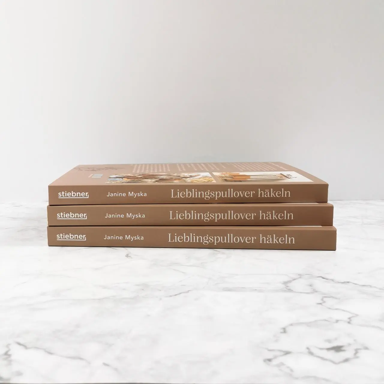 Bild: 9783830721468 | Lieblingspullover häkeln | Janine Myska | Taschenbuch | 192 S. | 2024