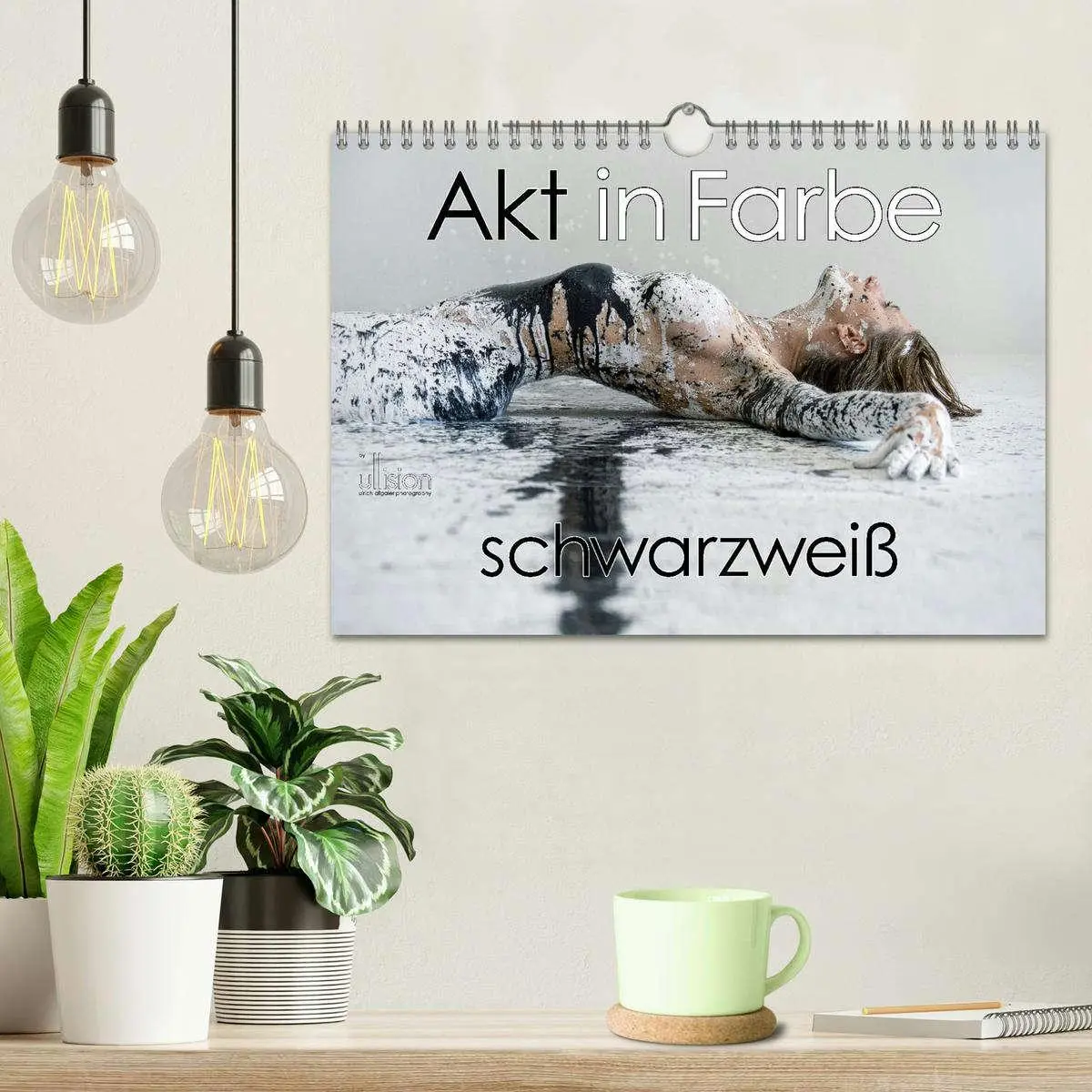 Bild: 9783457352168 | Akt in Farbe - schwarzweiß (Wandkalender 2026 DIN A4 quer),...