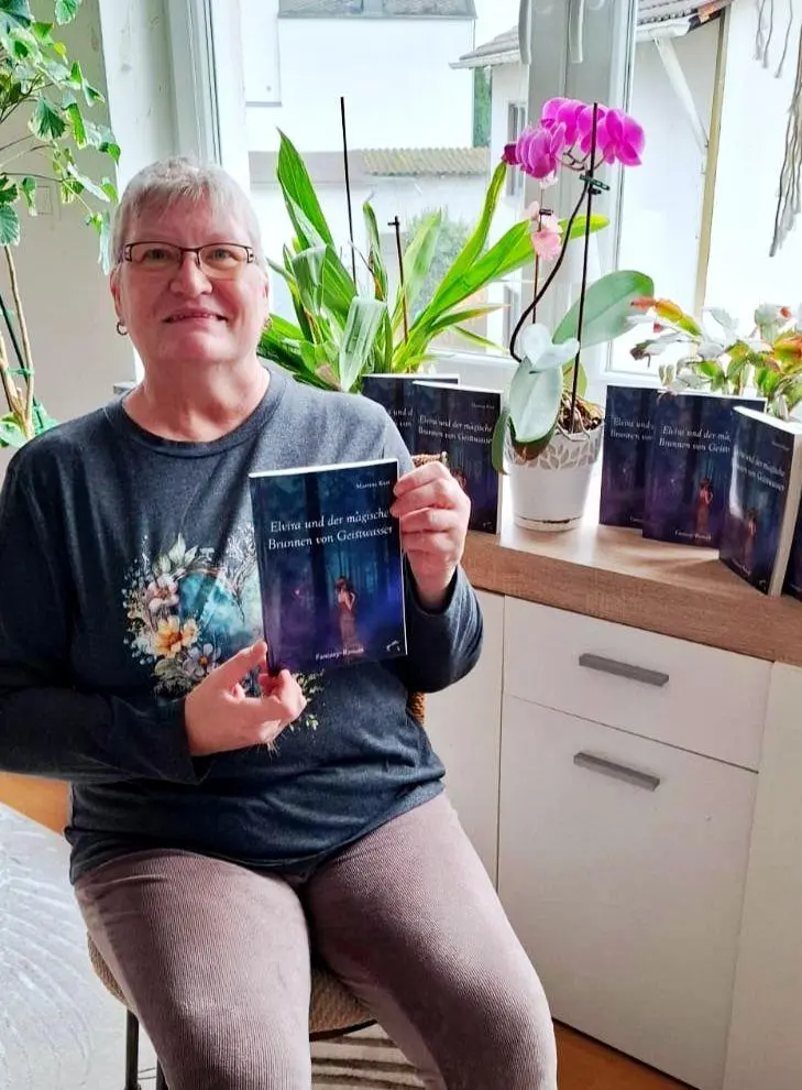 Autor: 9783961742868 | Rosa | interaktives Kinderbuch mit Malvorlagen | Martina Kast | Buch