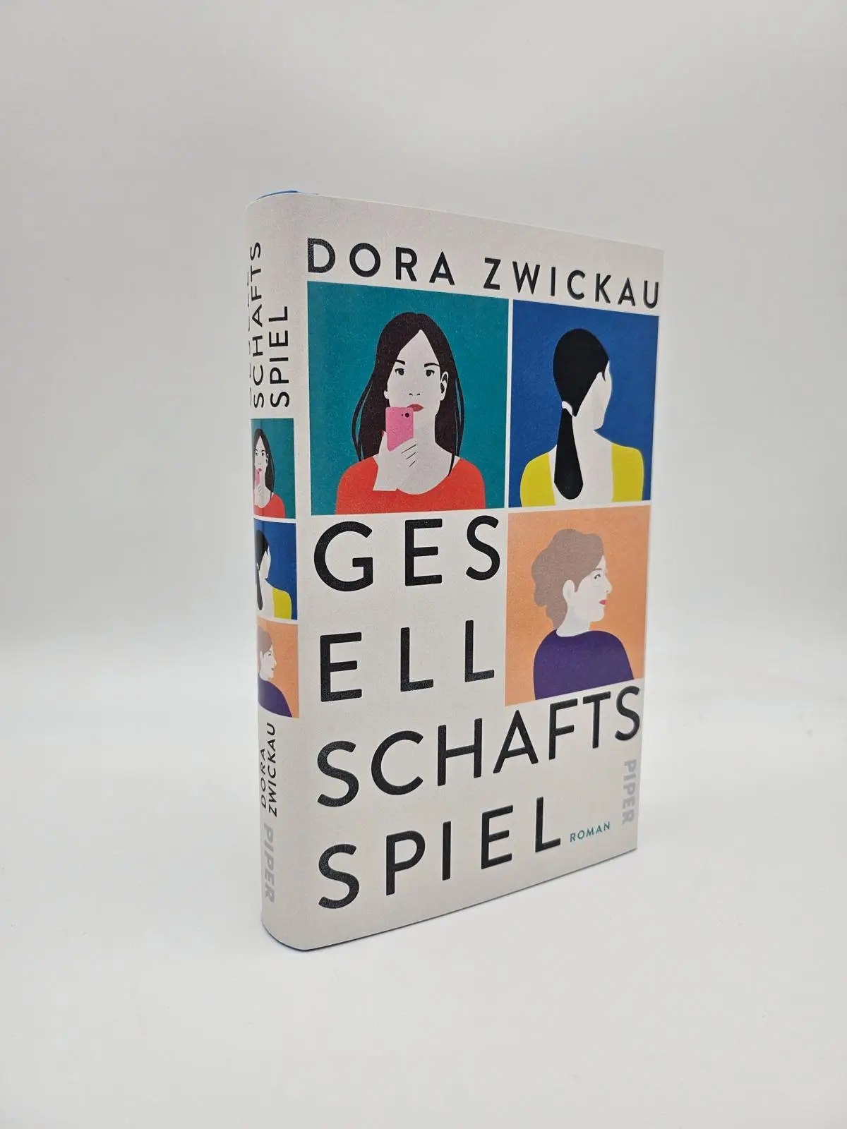 Bild: 9783492073868 | Gesellschaftsspiel | Dora Zwickau | Buch | 288 S. | Deutsch | 2025