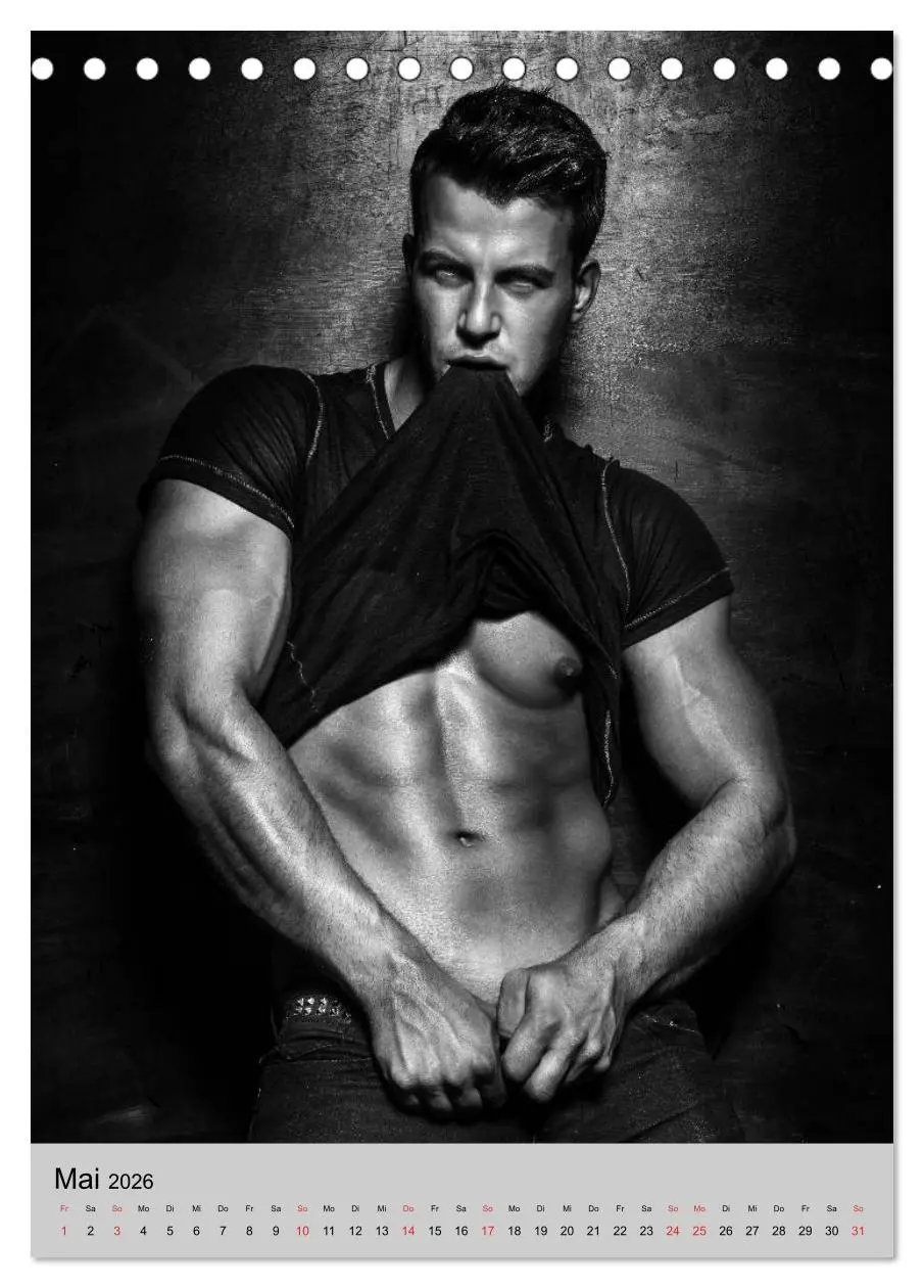 Bild: 9783516443868 | Erotische Momente. Männer in schwarz-weiß (Tischkalender 2026 DIN...