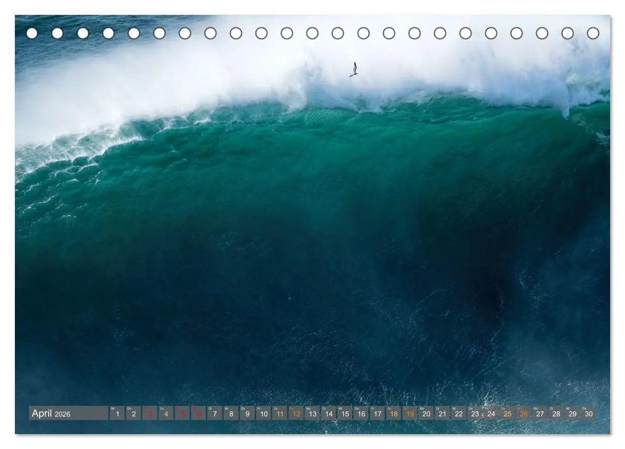 Bild: 9783457347768 | OCEAN POWER - Die Riesenwellen von Nazaré (Tischkalender 2026 DIN...