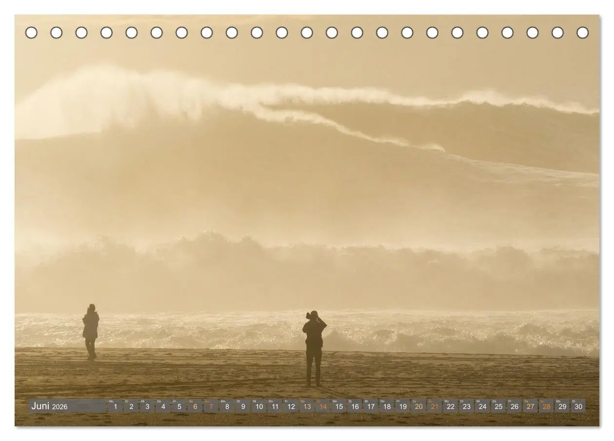 Bild: 9783457347768 | OCEAN POWER - Die Riesenwellen von Nazaré (Tischkalender 2026 DIN...