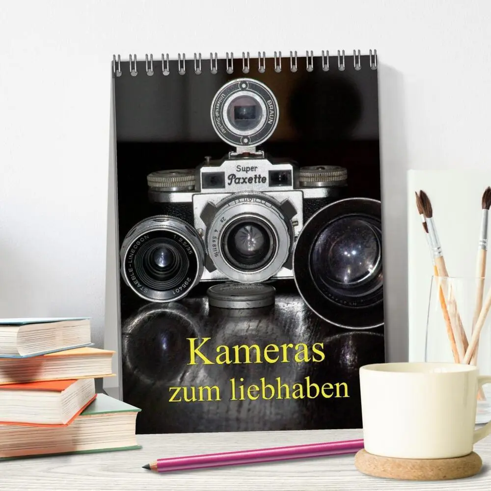 Bild: 9783457029268 | Kameras zum liebhaben (Tischkalender 2025 DIN A5 hoch), CALVENDO...