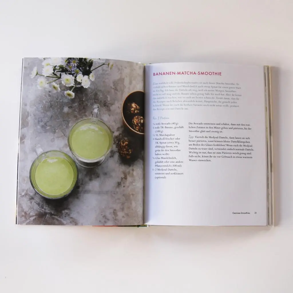 Bild: 9783827013569 | Deliciously Ella - Smoothies &amp; Säfte | Ella Mills | Buch | 80 S.