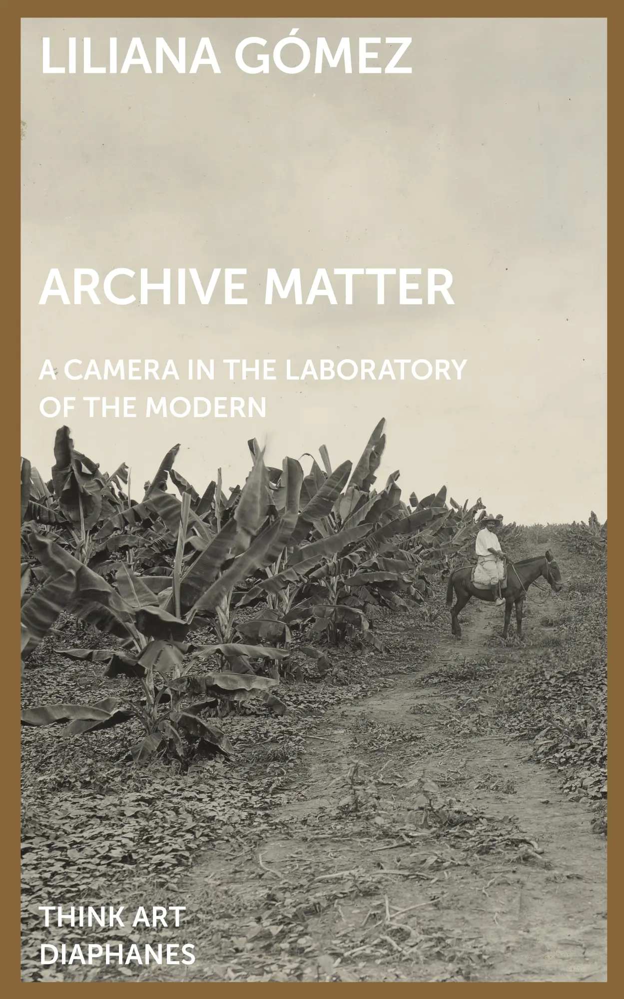 Cover: 9783035803969 | Archive Matter | A Camera in the Laboratory of the Modern, DENKT KUNST