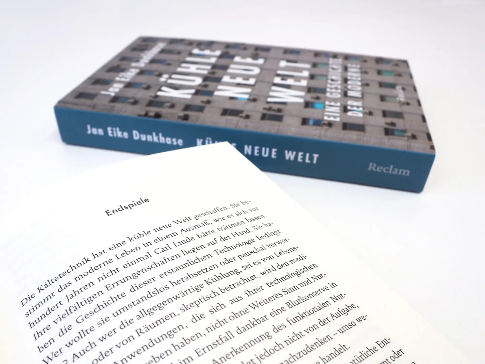 Bild: 9783150115169 | Kühle neue Welt. Eine Geschichte der Moderne | Jan Eike Dunkhase