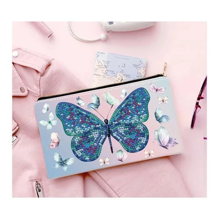 Bild: 4895225926169 | DOTZIES BY DIAMOND DOTZ - Diamond Painting Etui Schmetterling | 2024