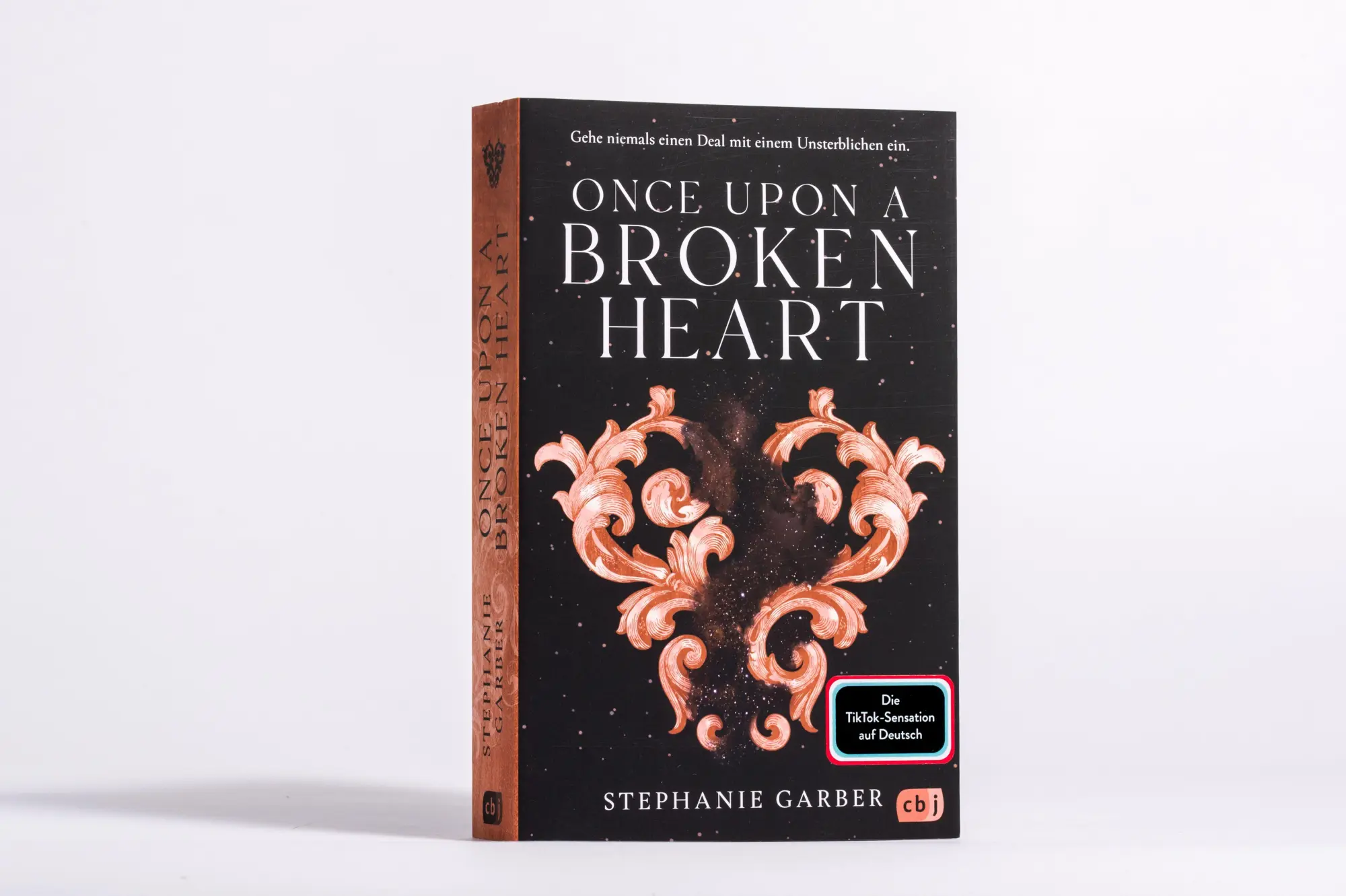 Bild: 9783570167069 | Once Upon a Broken Heart | Stephanie Garber | Taschenbuch | 480 S.