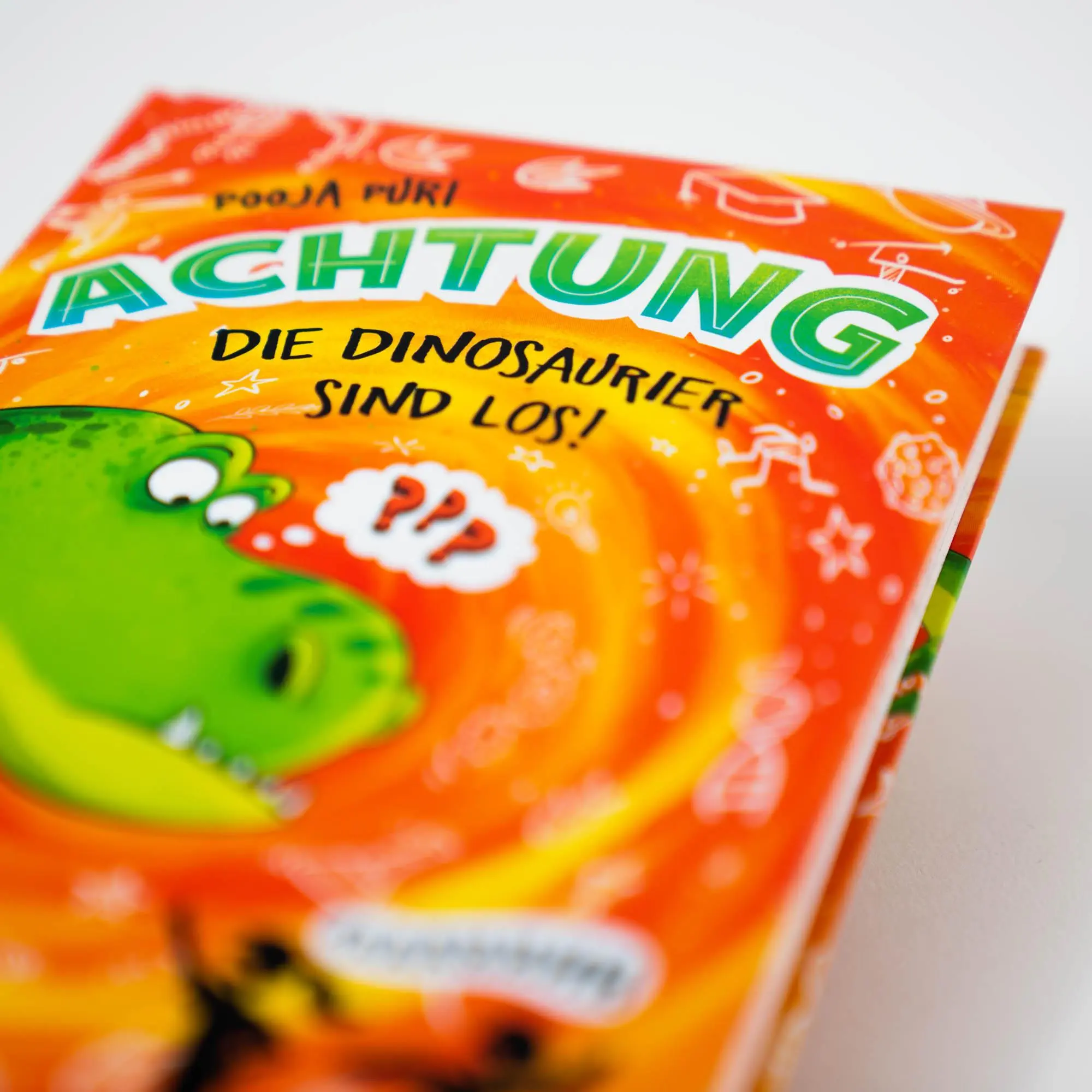 Bild: 9783505150470 | Achtung, die Dinosaurier sind los! | Pooja Puri | Buch | 297 S. | 2023