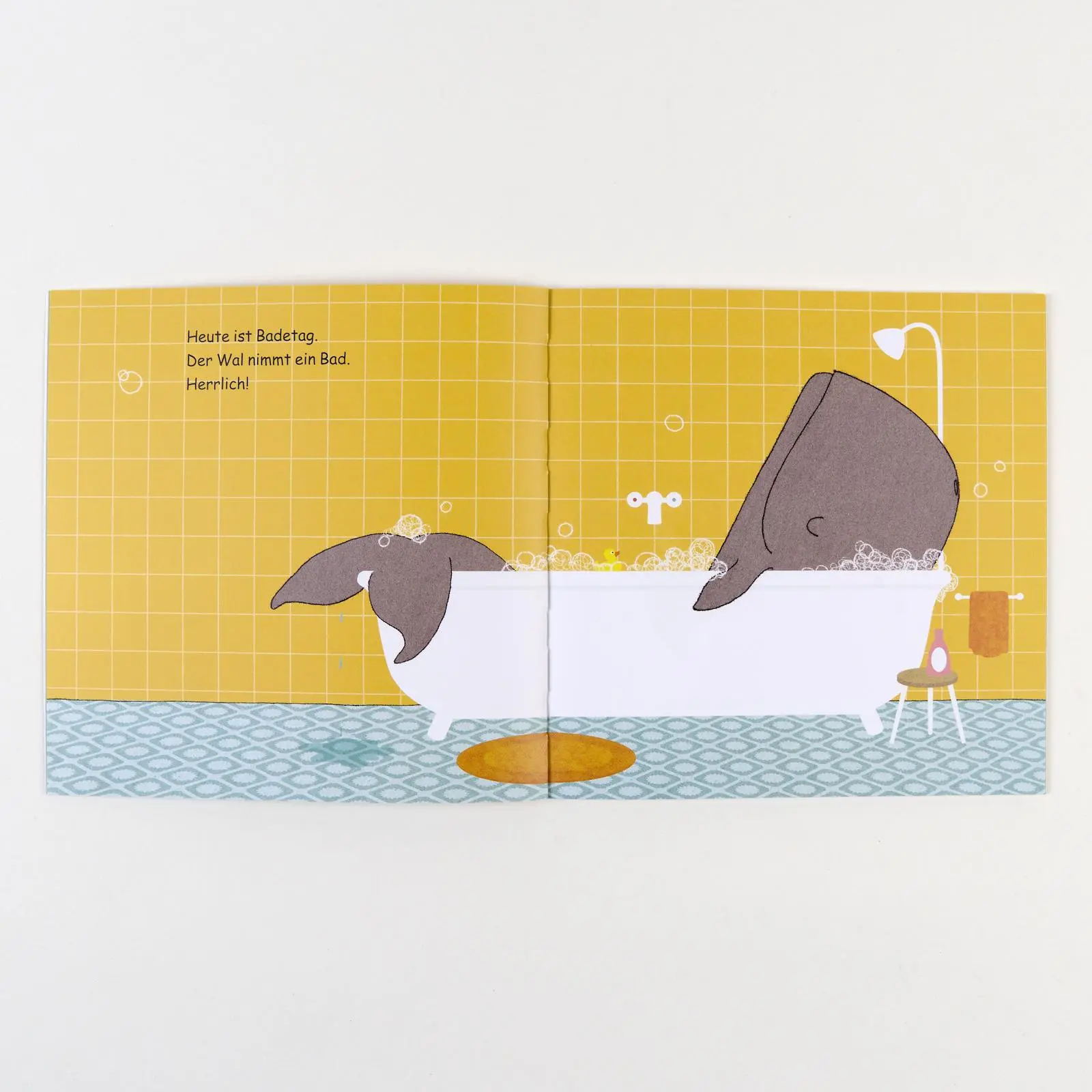 Bild: 9783407762870 | Der Wal nimmt ein Bad | Vierfarbiges Bilderbuch | Susanne Straßer