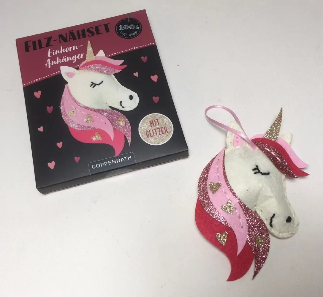 Bild: 4050003952970 | Filz-Nähset | Einhorn-Anhänger (Herzen) | Kit (Bastelset) | Deutsch