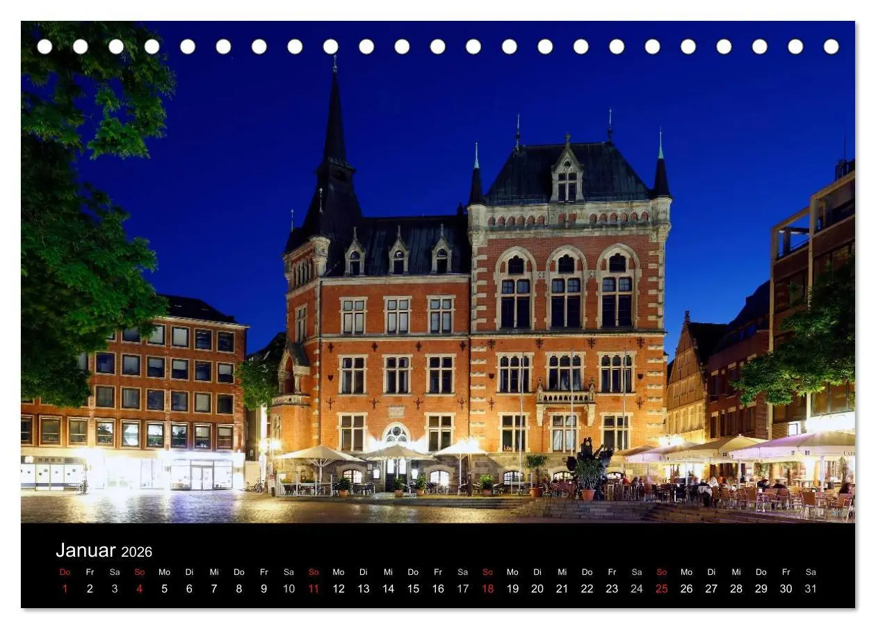 Bild: 9783516073270 | Oldenburg bei Nacht (Tischkalender 2026 DIN A5 quer), CALVENDO...