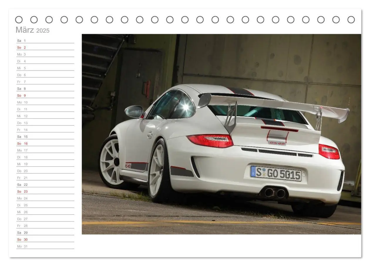 Bild: 9783435535170 | Porsche GT3RS 4,0 (Tischkalender 2025 DIN A5 quer), CALVENDO...
