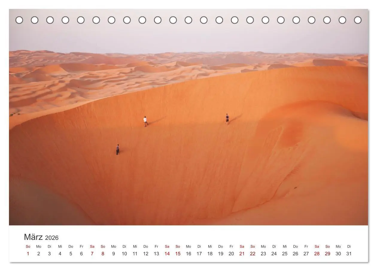 Bild: 9783457426470 | Die Dünen in der Wüste von Abu Dhabi (Tischkalender 2026 DIN A5...