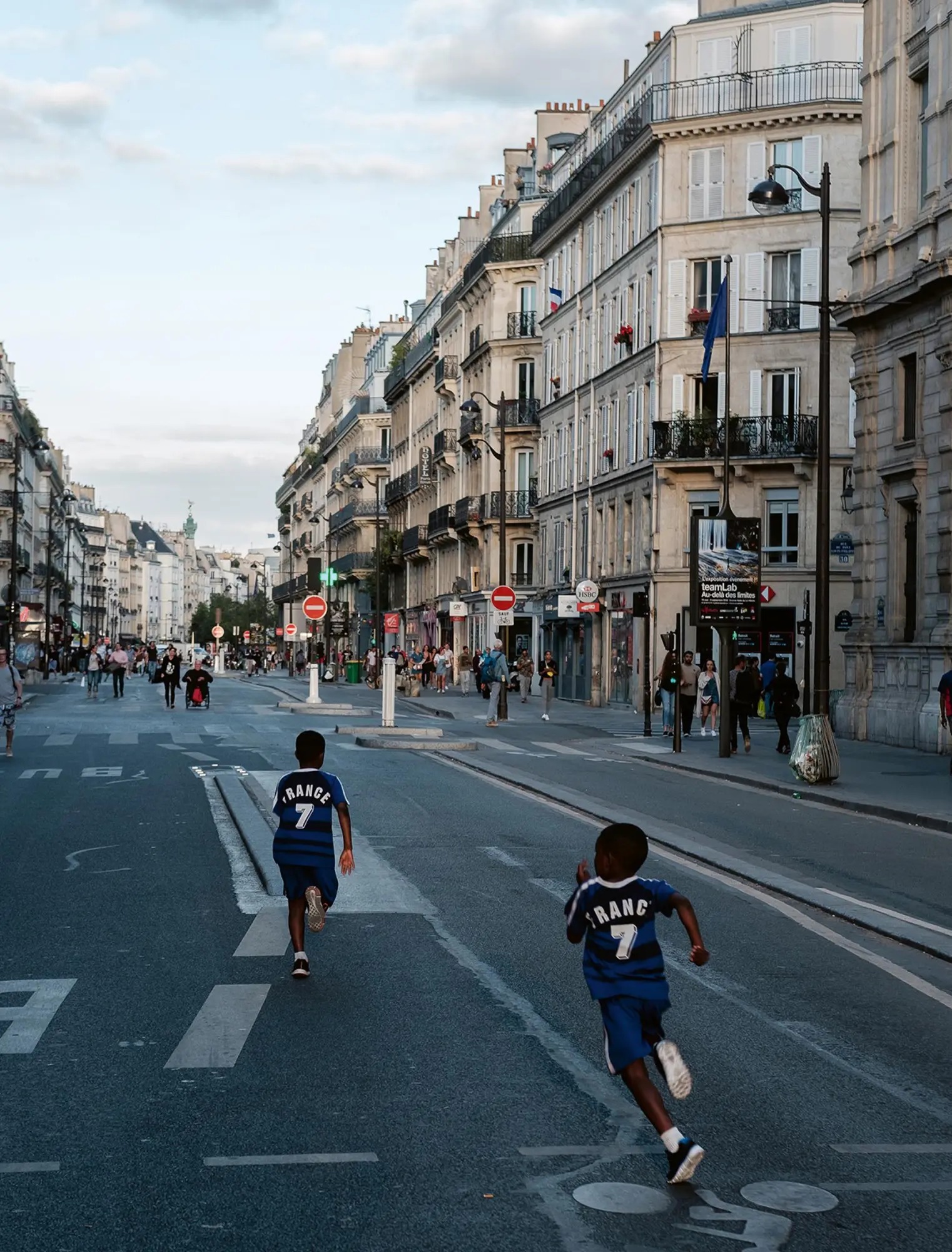 Bild: 9783961716470 | Streets of Paris | tN4t | Mendo | Buch | tN4t | 224 S. | Englisch