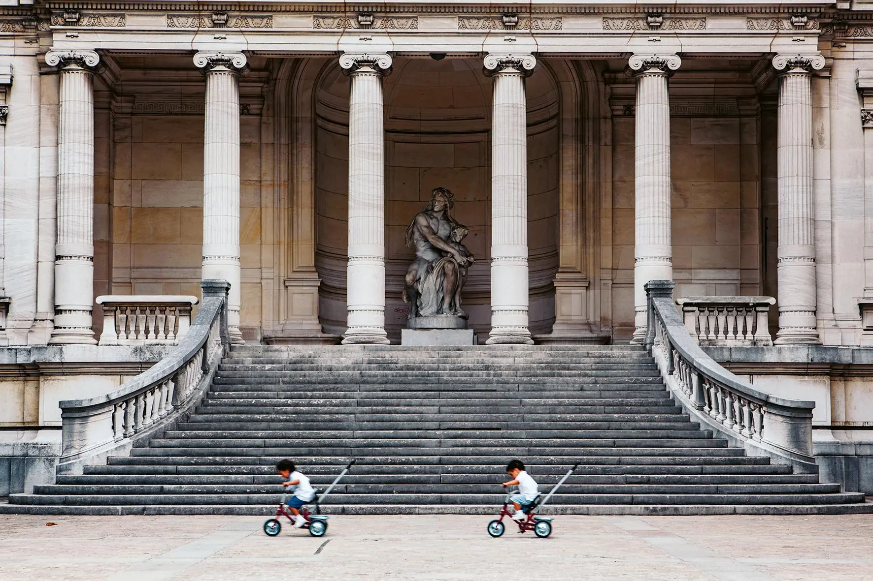 Bild: 9783961716470 | Streets of Paris | tN4t | Mendo | Buch | tN4t | 224 S. | Englisch